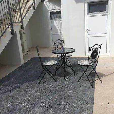 Apartment Machierae *